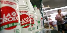 Les avantages et inconvénients de nettoyer sa toiture à la javel